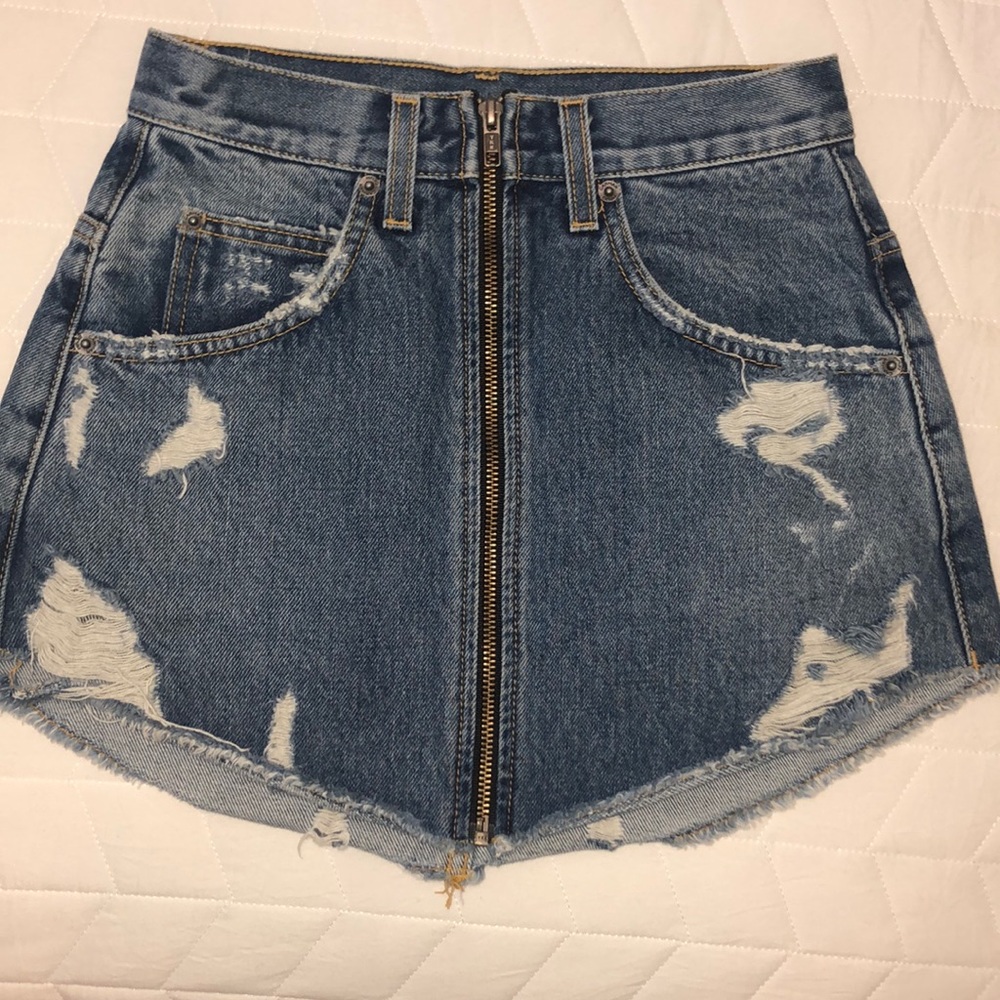 Carmar skirt.